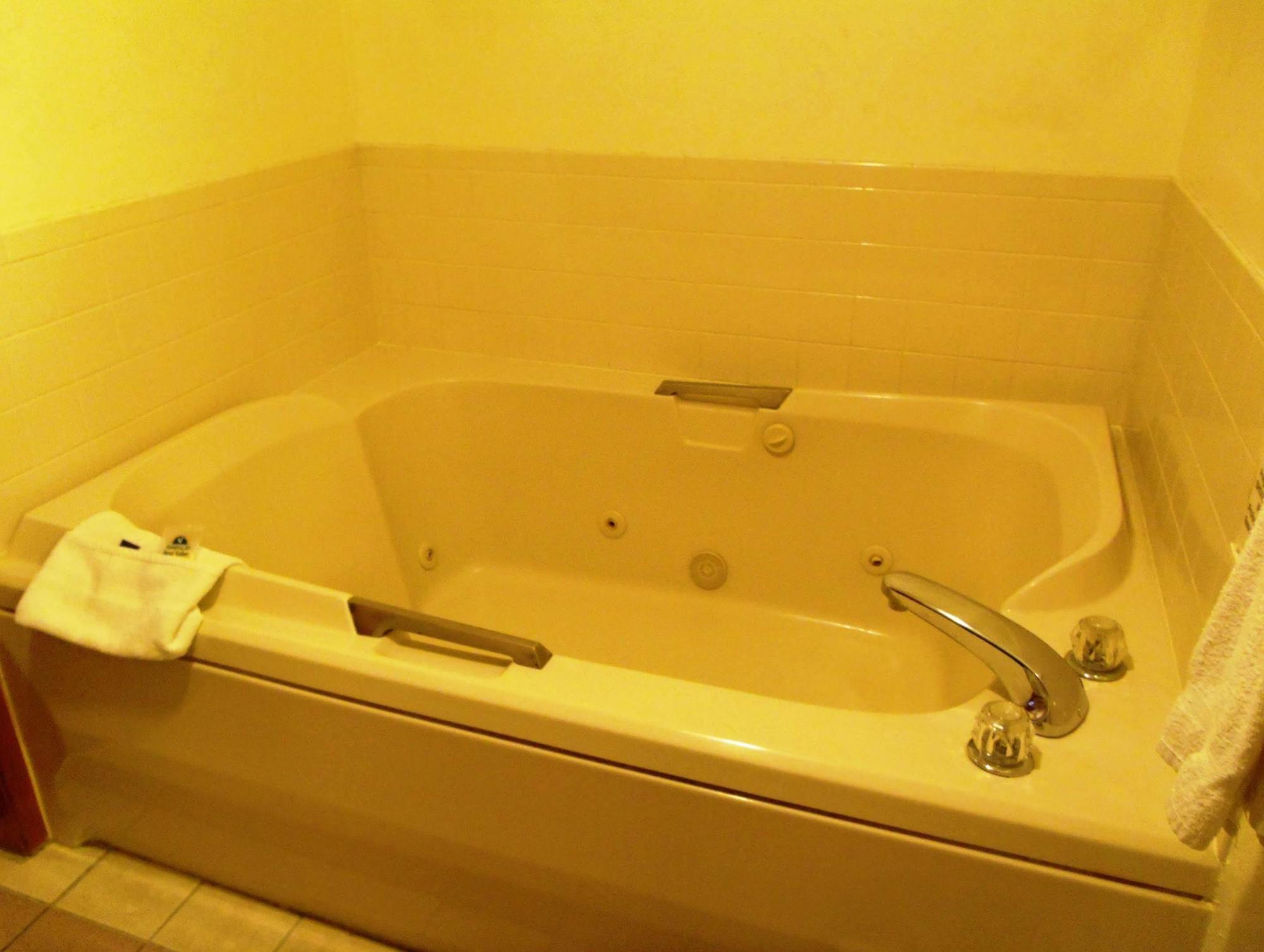 Americas Best Value Inn And Suites - Nevada Dış mekan fotoğraf
