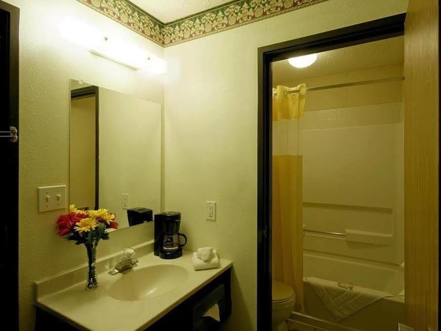 Americas Best Value Inn And Suites - Nevada Dış mekan fotoğraf