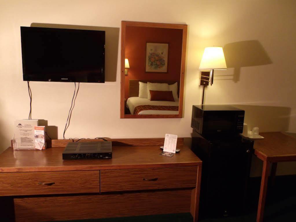 Americas Best Value Inn And Suites - Nevada Dış mekan fotoğraf